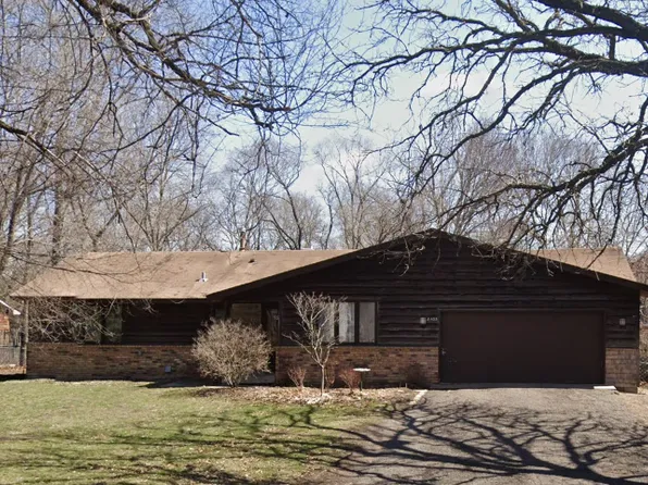 8455 Red Oak Dr, Mounds View, MN 55112