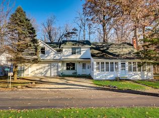 N1552 Lake Geneva Clb, Fontana, WI 53125