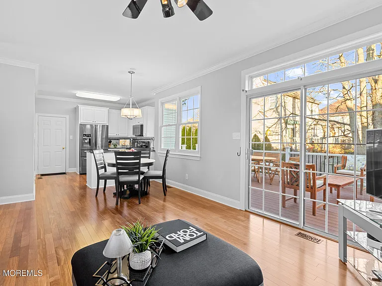 19 Danella Way — Photo 11