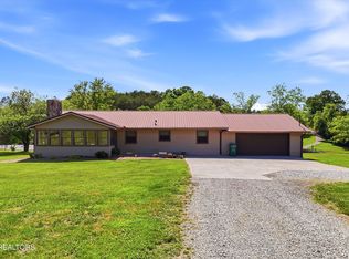 5321 Roberts Rd, Corryton, TN 37721