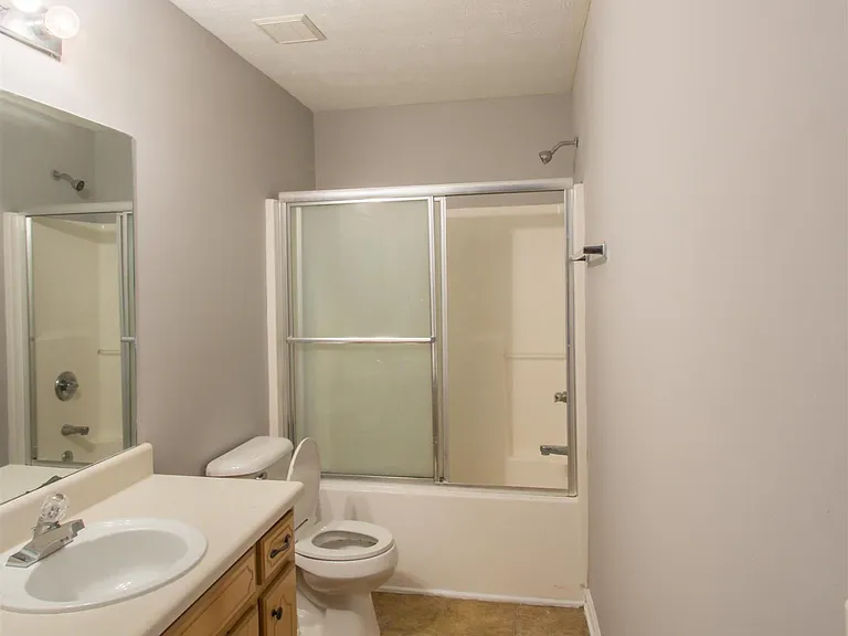 4054 Margo Cir — Photo 16