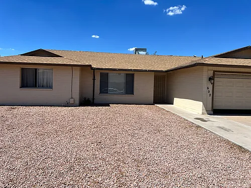 602 E Lodge Dr Photo 1