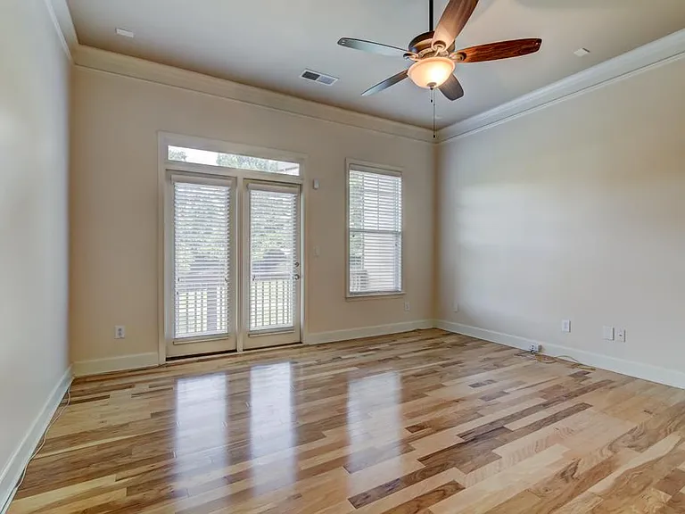 2027 Cobblestone Cir NE — Photo 16
