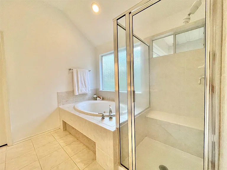 11 Dalea Pl — Photo 37