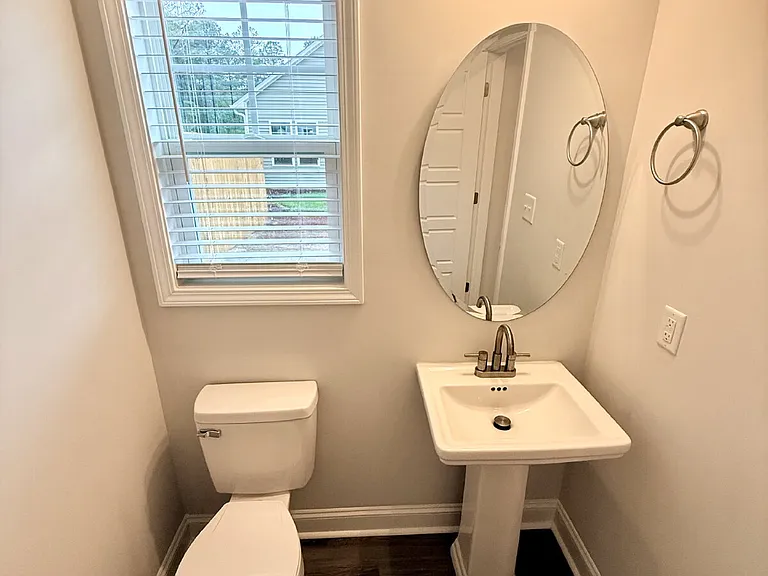 227 Flying Bolt Dr — Photo 9