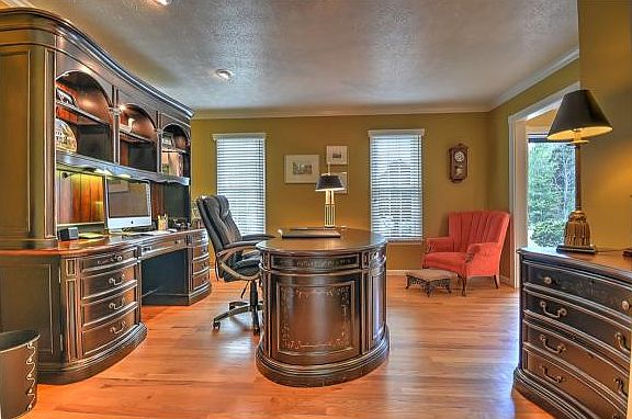 4th image of 1012 Chesapeake Ct