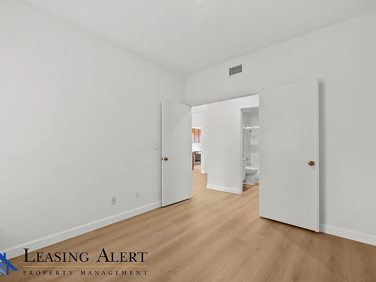 23459 Riversbridge Way — Photo 11
