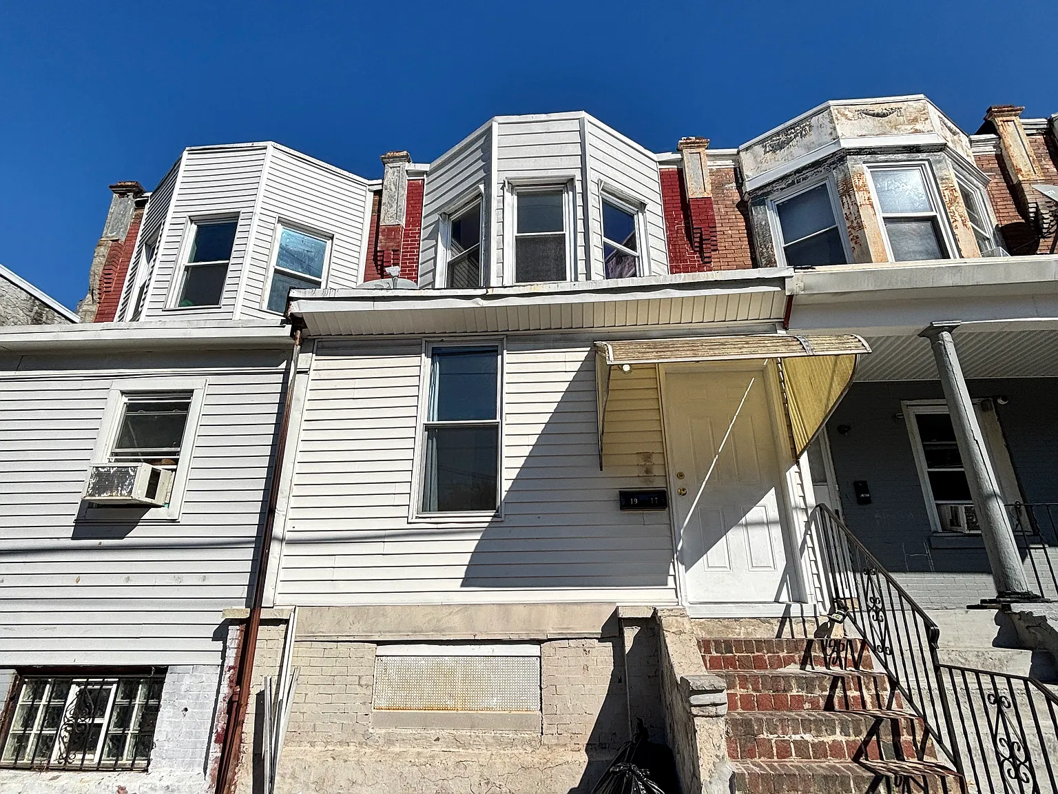 3 bed, 1178 sqft, $1,400 — Photo 2