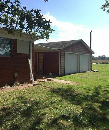 3rd image of 1190 E County Road 1050 N