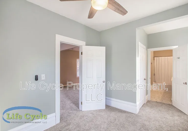 160 Carrier St NE #2 — Photo 3