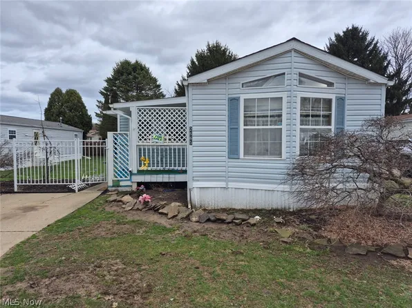 2665 Stoneyridge Dr, Madison, OH 44057