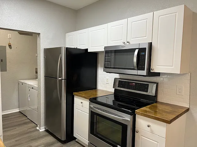 837 Grand Regency Point — Photo 15