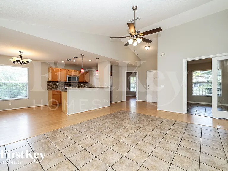 11764 Shirburn Cir — Photo 4