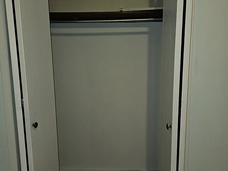 717 Squires Ave #LEFT — Photo 11