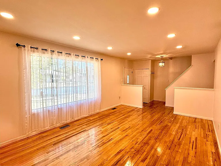 30215 Stockton Ave — Photo 3