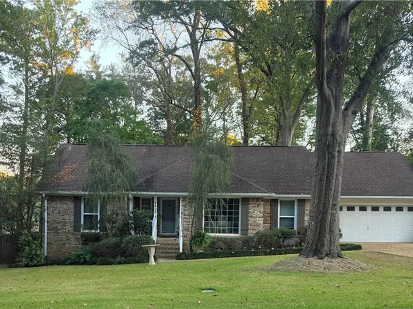 4505 Lakeview Estates Dr, Northport, AL 35473