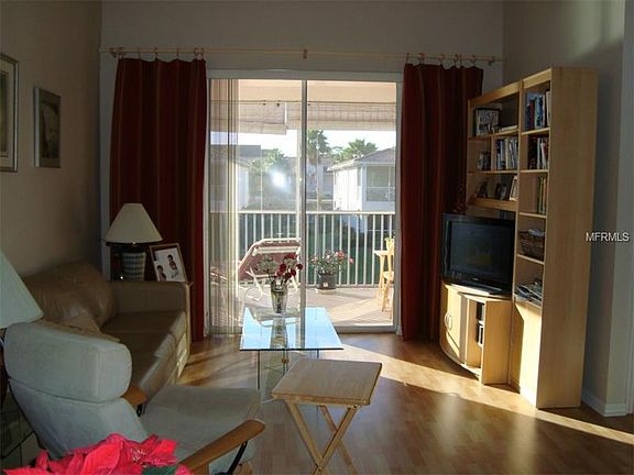 3rd image of 4252 Central Sarasota Pkwy APT 423