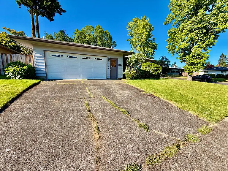 1712 SE 104th Ave — Photo 58