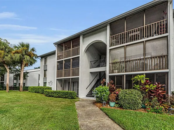 1182 Pine Ridge Cir W APT B1, Tarpon Springs, FL 34688