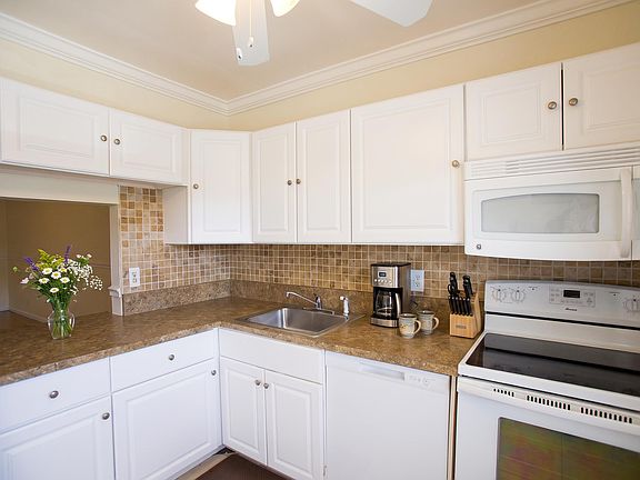 3rd image of 551 NW 80TH Avenue #203