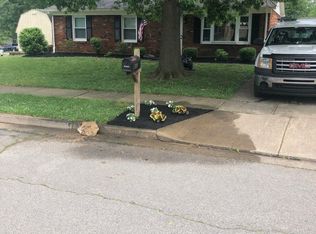 612 Elk Lake Dr, Lexington, KY 40517