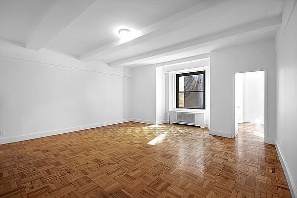 1st image of 160 W 71st St APT 5E