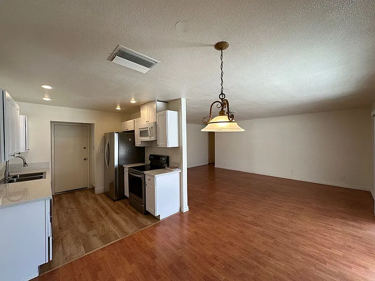 6409 Churchfield Blvd — Photo 6