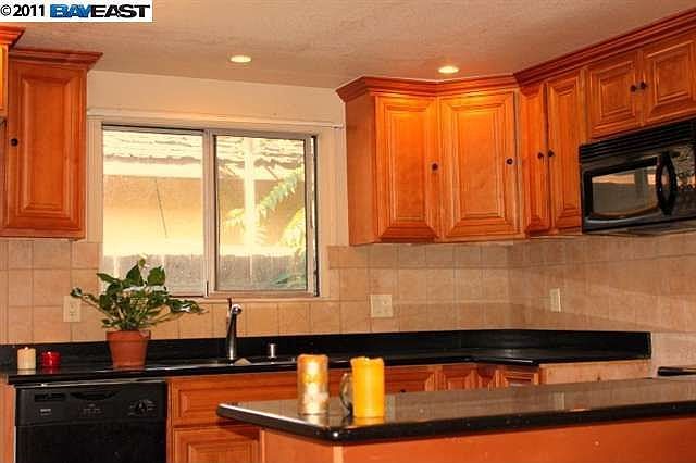2nd image of 1127 Eagle Ln