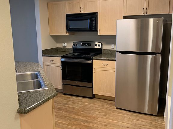 4th image of 1550 Technology Dr Unit 4062