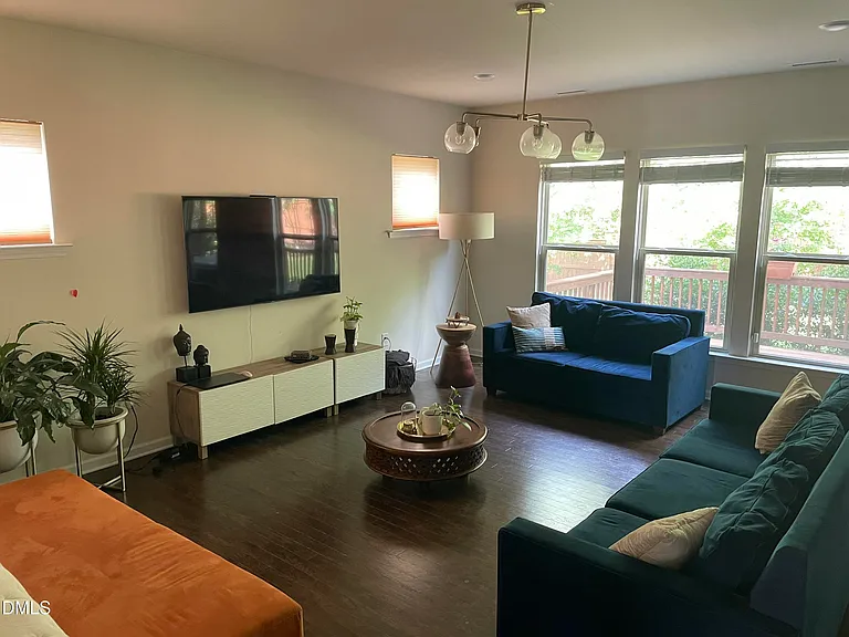 920 Cozy Oak Ave — Photo 6