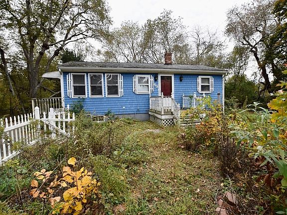 2nd image of 63 Vaughan St