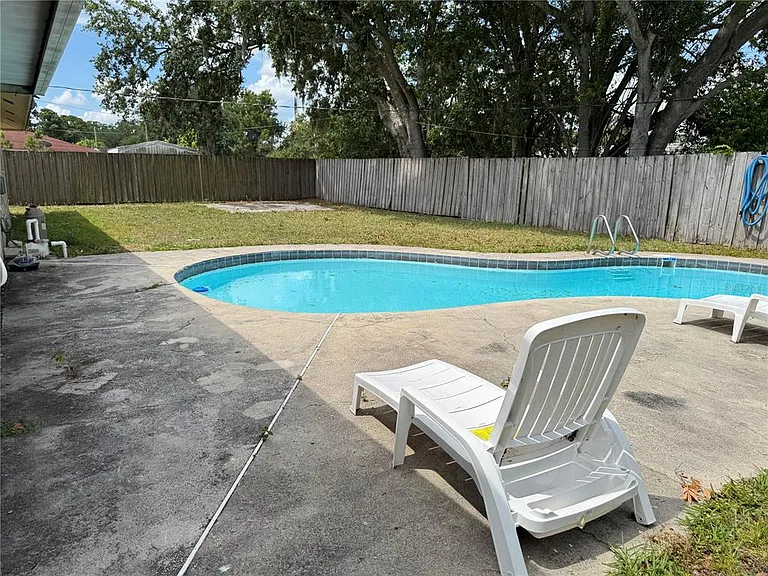 1602 Leslie Dr — Photo 27