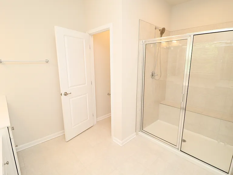 1242 Channing Park Cir — Photo 32