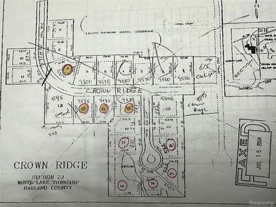 9575 Crown Ridge Dr, White Lake, MI, 48386