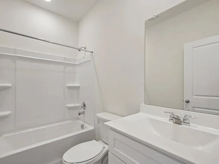 2211 Meadow Park Dr — Photo 9