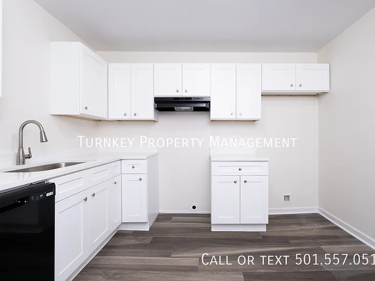 1626 Brown St #A — Photo 14