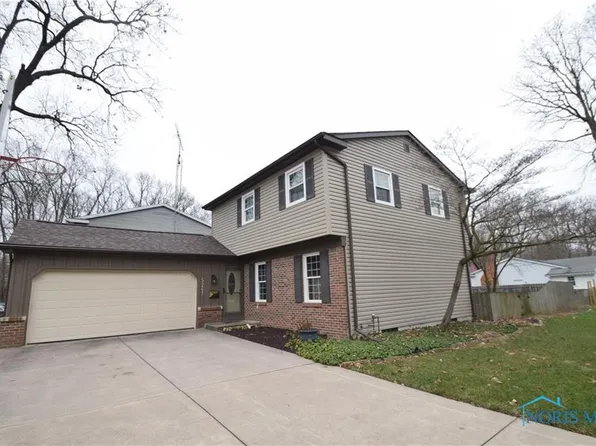 5267 Bonwood Dr, Toledo, OH 43623