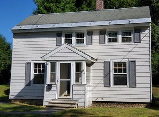 34 Wooster St, Gloversville, NY 12078