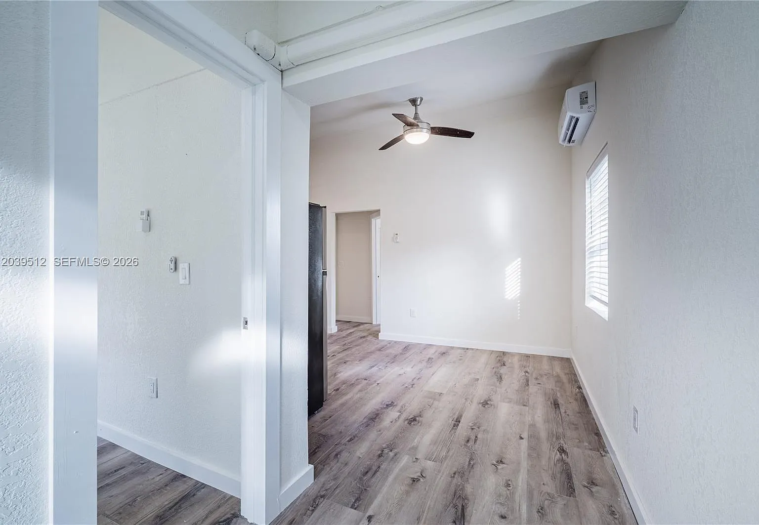 2 bed, 1.0 bath, $1,025 — Photo 4