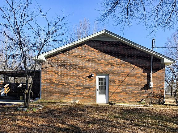 3rd image of 2000 Gladeville Dr