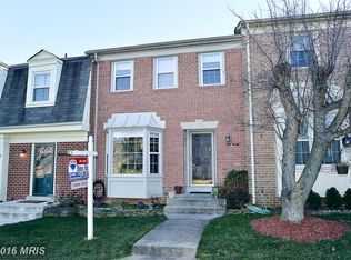 9729 Lakepointe Dr, Burke, VA 22015