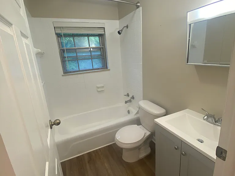 119 Royce Cir #119 — Photo 9