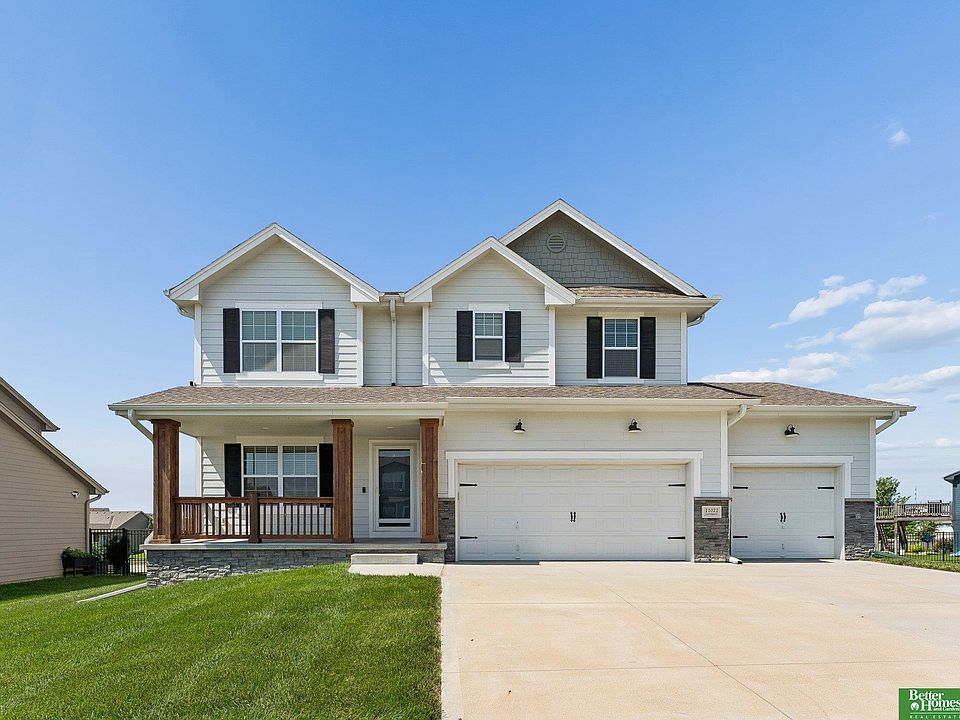 1st image of 11021 Cove Hollow Dr