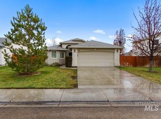 72 S Newberry St, Nampa, ID 83651