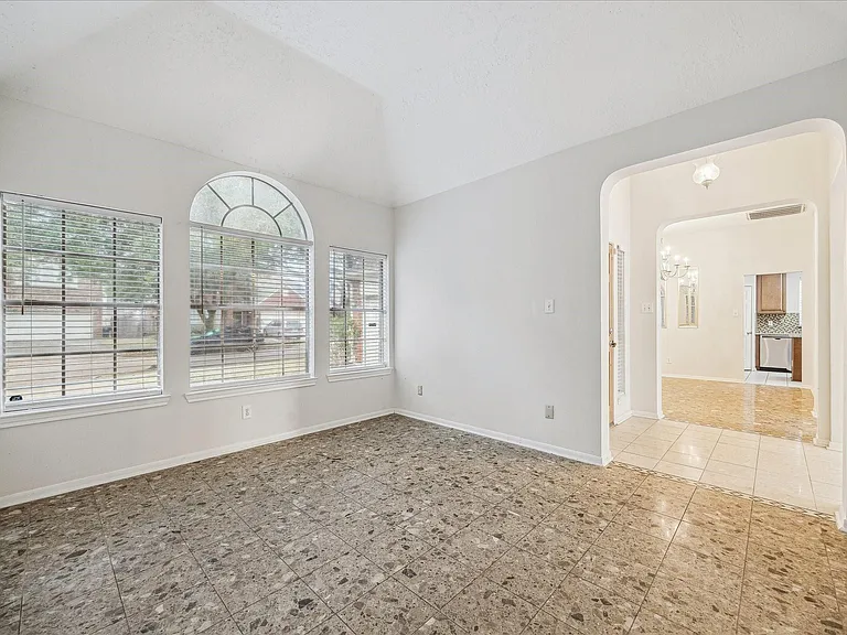119 Lissa Ln — Photo 23