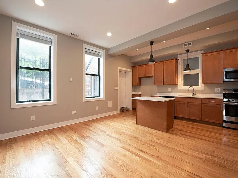 1651 S Throop St #1F — Photo 4