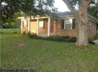 11251 Lakeland Dr, Grand Bay, AL 36541