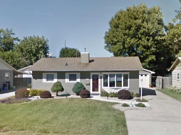 1343 Brushey Grove Ave, Wood River, IL 62095