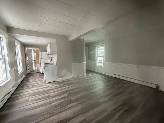 5th image of 99 Elm St APT 4