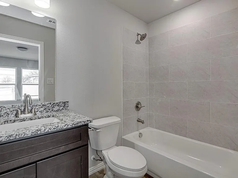 1136 E Broadway Ave #1138 — Photo 9